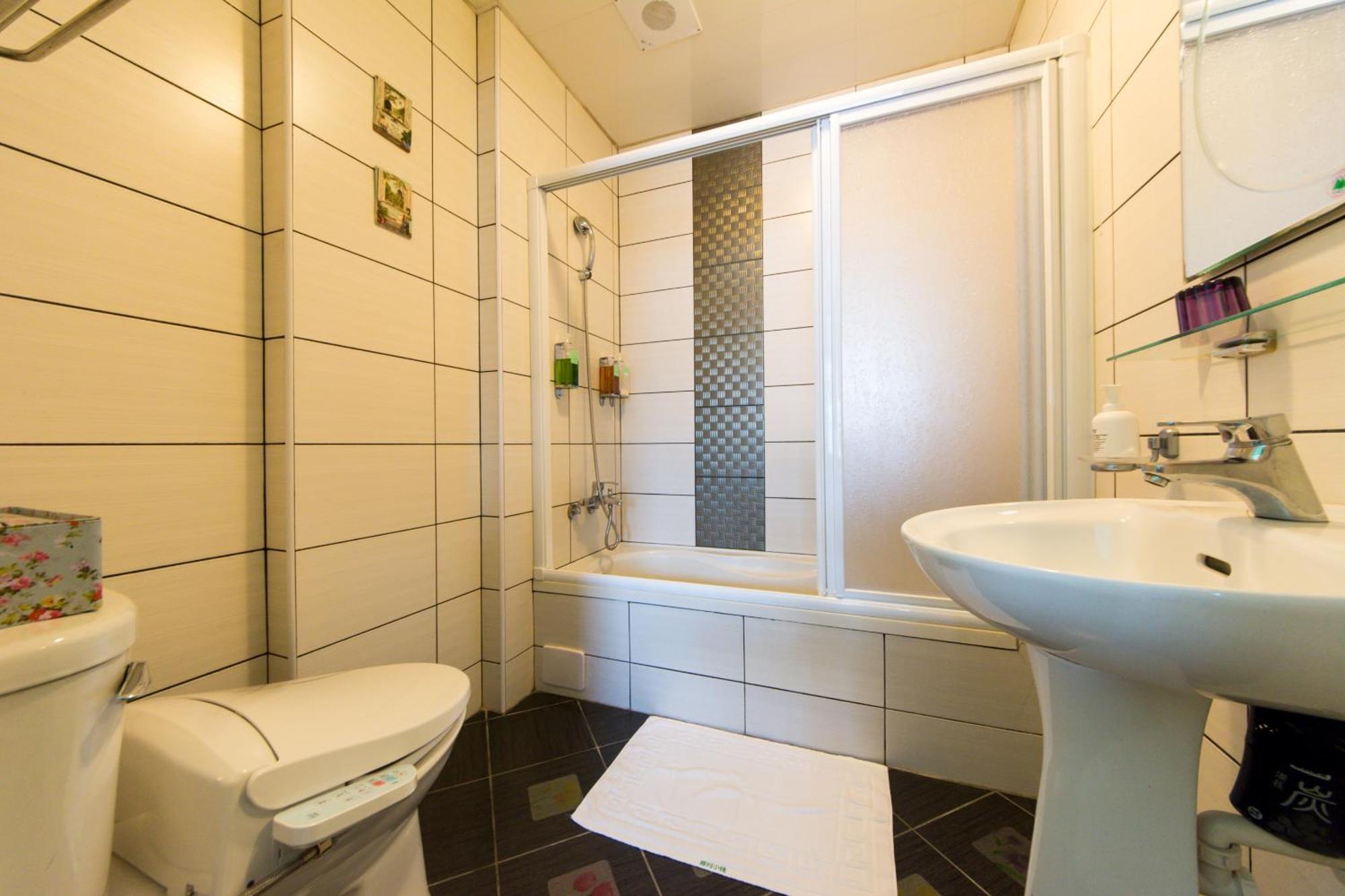 British Country Inn B&B Luodong Ruang foto