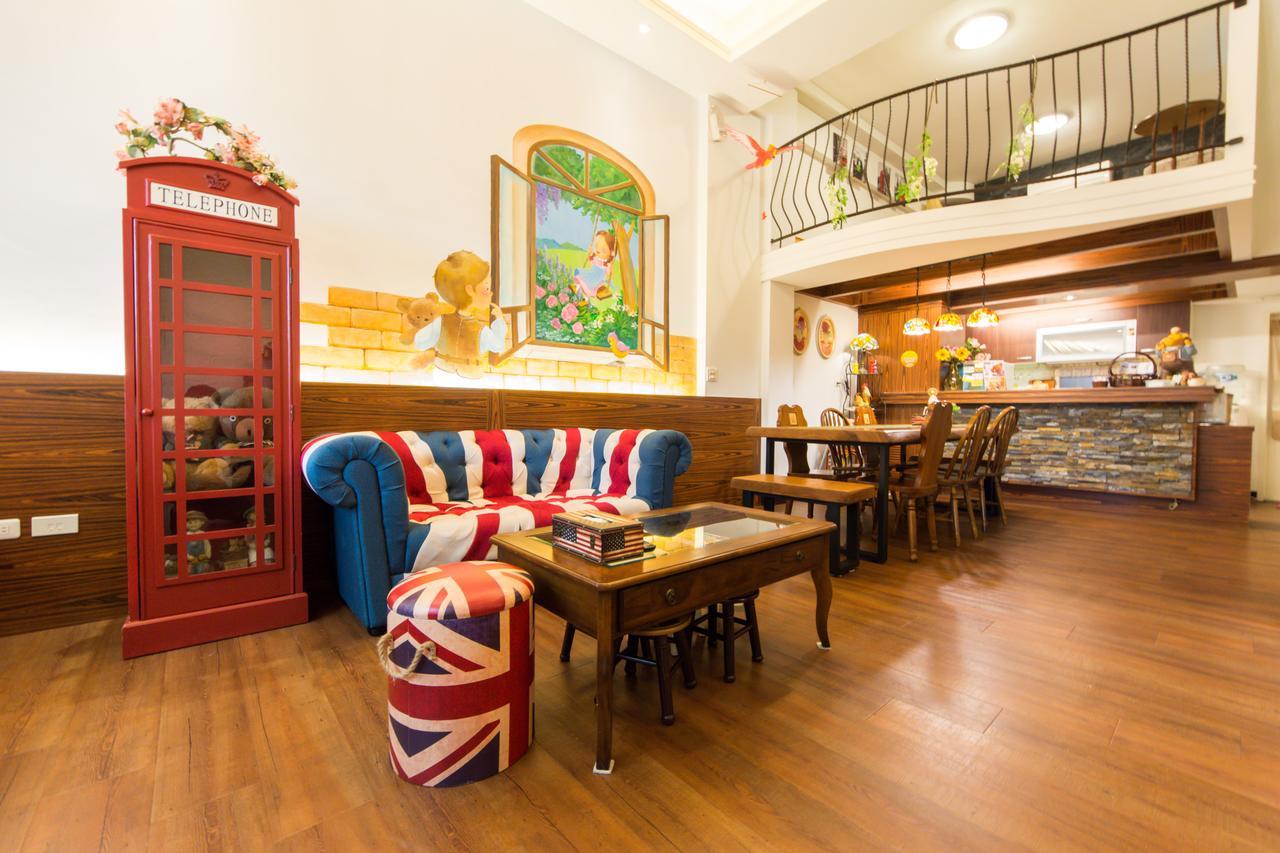 British Country Inn B&B Luodong Bagian luar foto